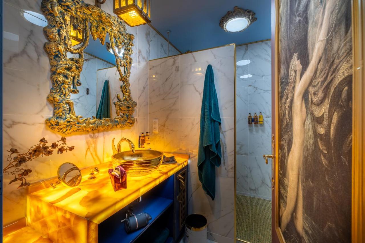 Hotel Pirates World Agde Bagian luar foto