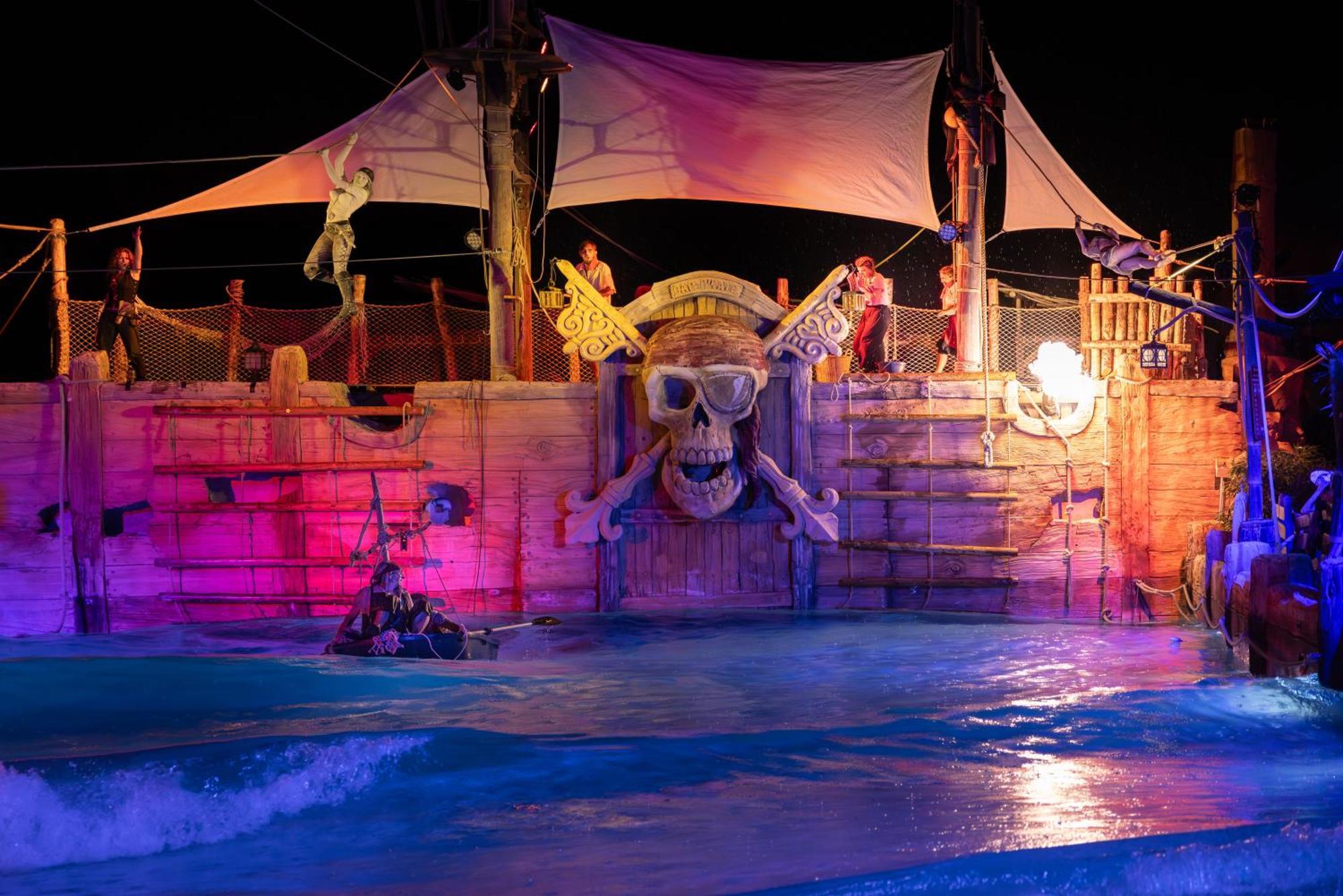 Hotel Pirates World Agde Bagian luar foto